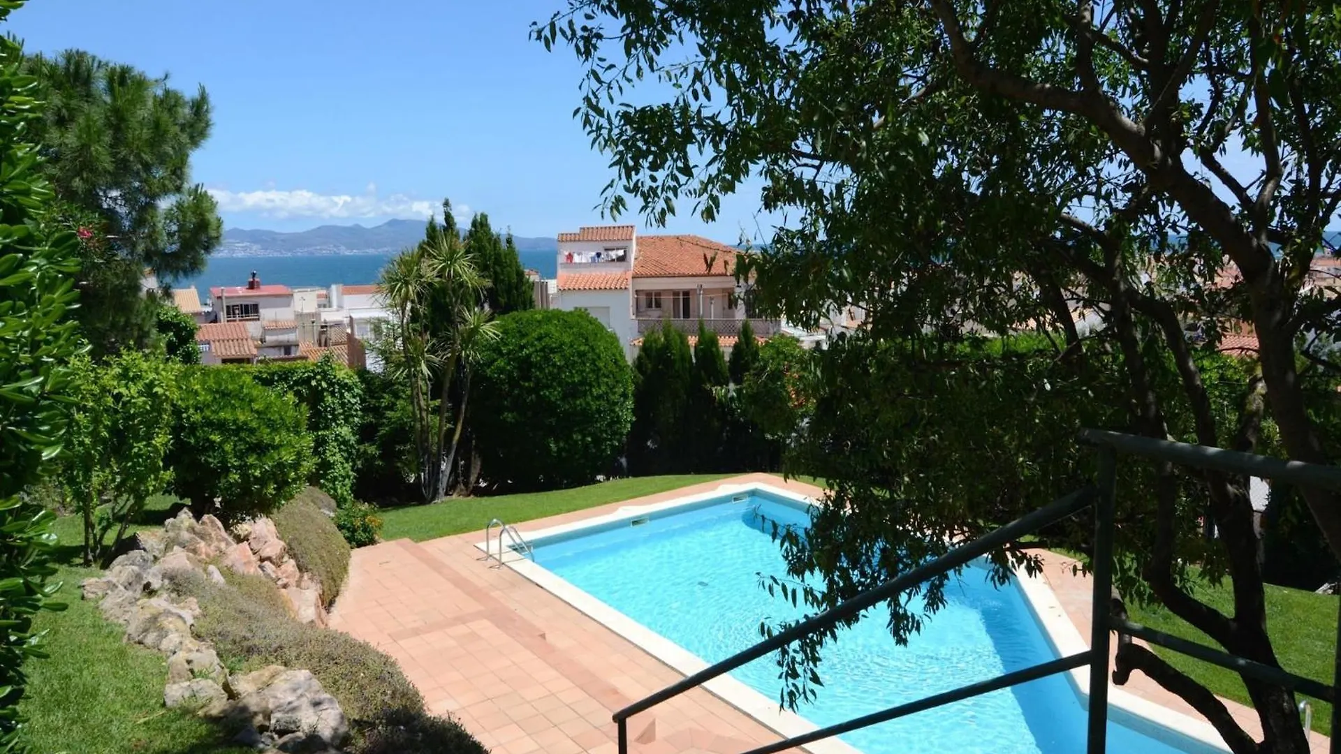 Puig Padro 6 1-4 Apartment L'Escala Spain